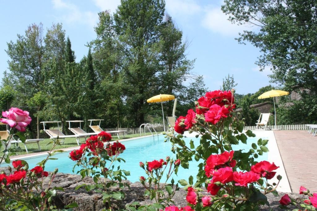 Villa San Fabiano With Heated Pool มอนติโรนี ดาร์เบีย ภายนอก รูปภาพ